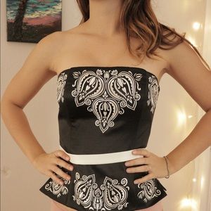 NWOT White House black market corset top